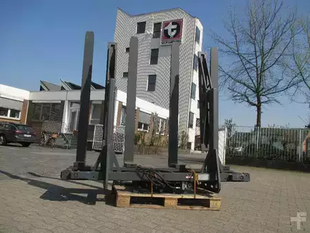 Pinze a forche - SH Anbaugeräte Palettenwendeklammer P6-HBK-2,5 drehbar (1)
