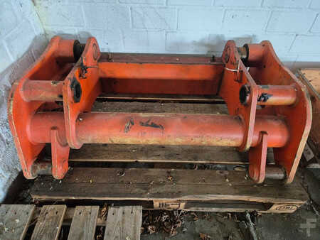 *** Ostatní *** - Atlas VOLVO Schnellwechsler L45/L50 für Atlas AR105e (1)