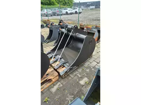 *** Pozostałe *** 2026  OilQuick Tieflöffel 1.000 mm für OilQuick OQ45-5 (2)