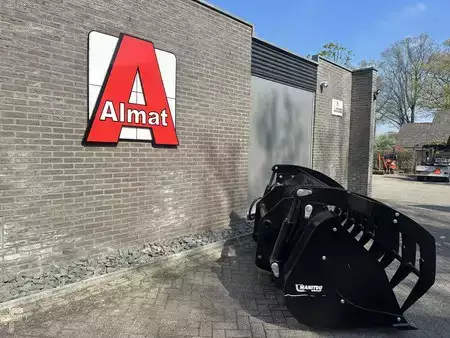 *** Overige *** 2026  Manitou BG 2450/1700 WE Klembak (4)