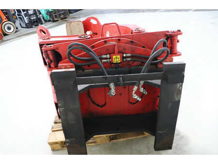 *** Ostatní *** 2019  Bolzoni AR-37RJ-15 (5)