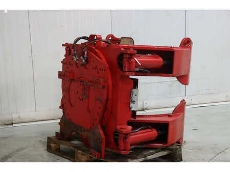 *** Ostatní *** 2015  Bolzoni AR-53RJ-15 (4)