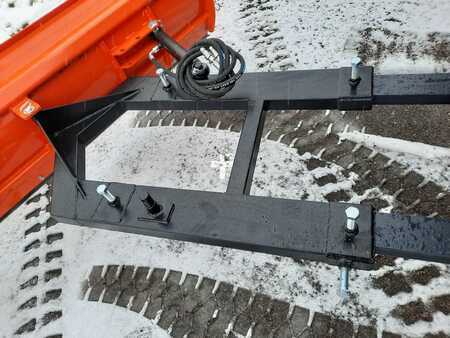 Pług śnieżny 2023  [div] Schneeschieber  Stapleranbau (3)