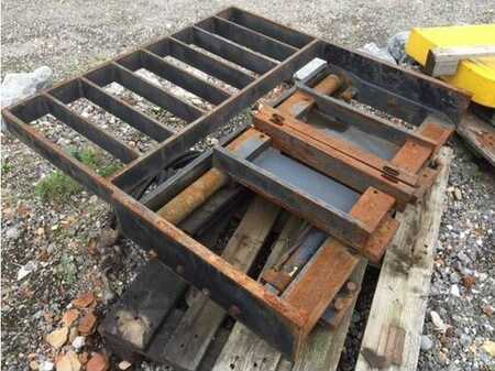 Fork positioners 2003  A.T.I.B. 873 (1)