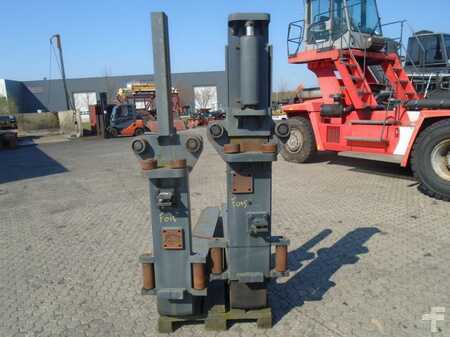 Widły 2023  [div] Fitted with Rolls ,Single Fork Leveller 14000kg@1200mm / 2500x250x85mm (3)