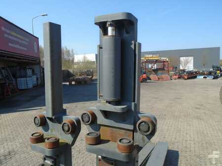 Widły 2023  [div] Fitted with Rolls ,Single Fork Leveller 14000kg@1200mm / 2500x250x85mm (5)