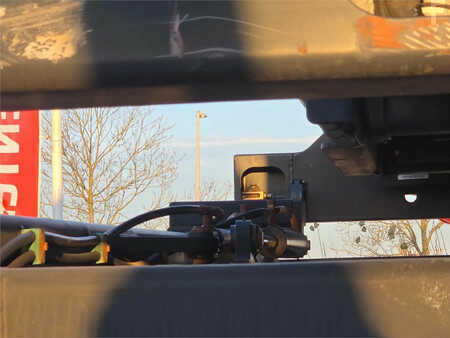 *** Otros *** 2012  Kalmar Foldable Forks Attachment for ISO Spreaders (8)