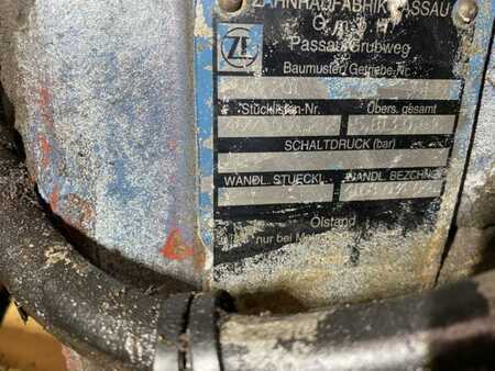 *** Otros *** 2011  ZF 6WG211 (4)