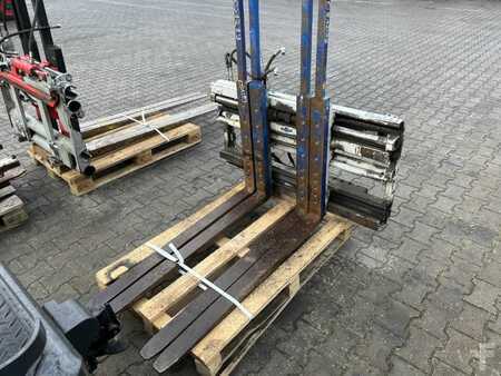 Multi-pallet handler 2/1 profile type 2017  Cascade 25G2-FDS-260 (1)