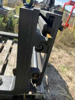 Haarukoiden asetinlaite  Stabau S11-ZVKG-40S-01 (8)