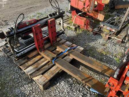 Haarukoiden asetinlaite  Durwen RZV45 (3)