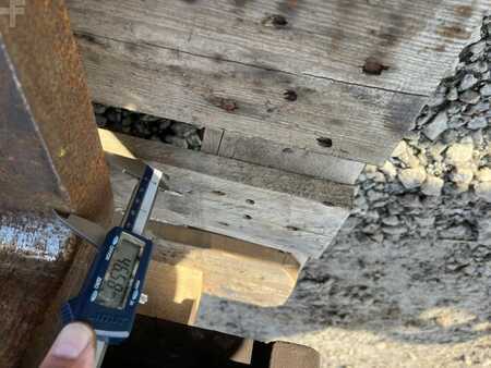 Haarukoiden asetinlaite  Durwen DZVW 35-GS (8)