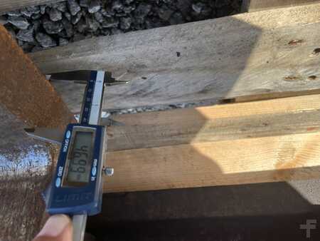 Haarukoiden asetinlaite  Durwen DZVW 35-GS (9)