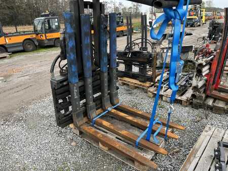 Fourches à palettes doubles  Kaup 3T429C (3)