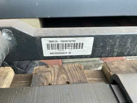 Posizionatori forche 2022  Linde LINDE 1202 STANDARD (9)