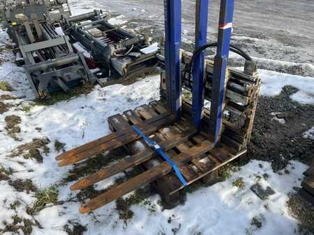 Fourches à palettes doubles  Cascade 25G2 (1)