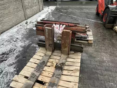 Positionneur de fourches - Bolzoni KB50 (2)