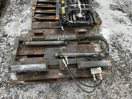 Positionneur de fourches 2012  Durwen SVZ 45 (2)