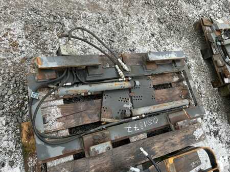 Positionneur de fourches 2012  Durwen SVZ 45 (4)