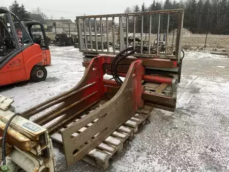 Čelisti na balíky  Durwen PBK80 (1)