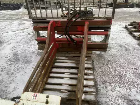 Čelisti na balíky  Durwen PBK80 (2)