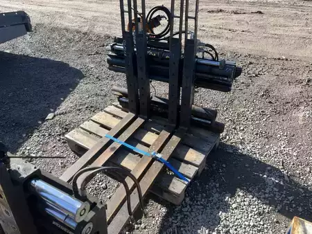 Monihaarukka 2/1  Durwen DPK30C (1)