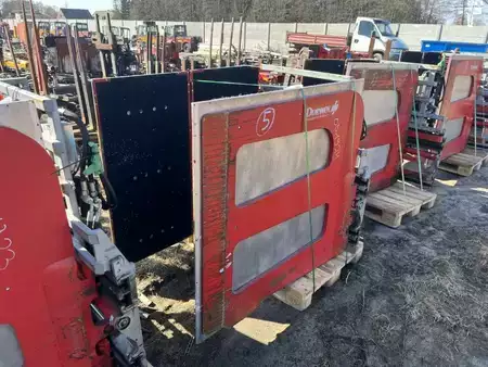 Karton klammer, fast arm 2019  Durwen UKK 25-PSD-E (1)