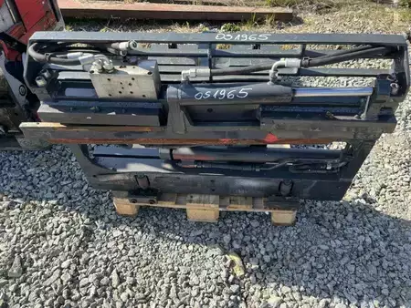 Positionneur de fourches 2017  Durwen DGK 20-S (4)