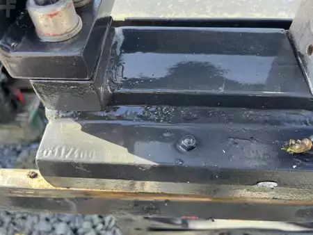 Positionneur de fourches 2017  Durwen DGK 20-S (5)