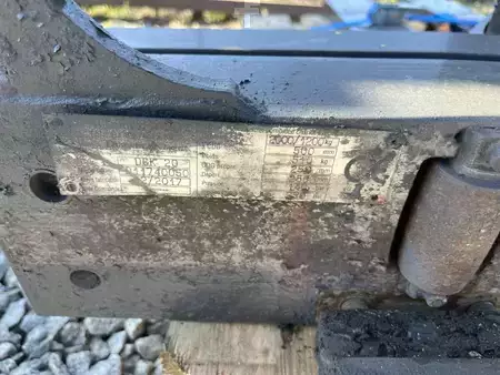 Positionneur de fourches 2017  Durwen DGK 20-S (6)