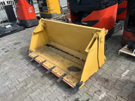 Příslušenství  [div] Hydraulic bucket 1800 mm (1)