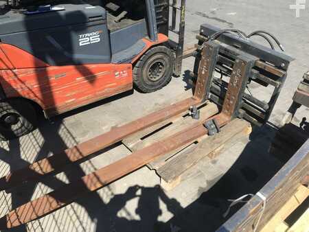 Gaffelflytter - Kaup 1.5T401AZ (1)