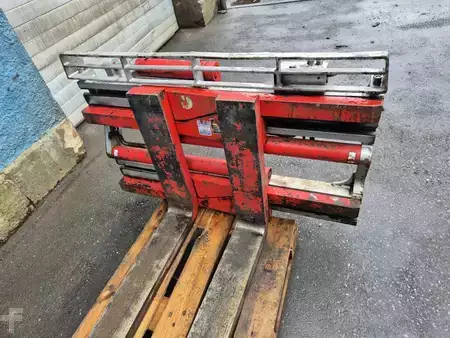 Fork clamps 2018  Durwen PGK-45 S (2)