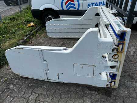 Bale clamp 2013  Cascade 170G-PBS-C033 R1 (14)