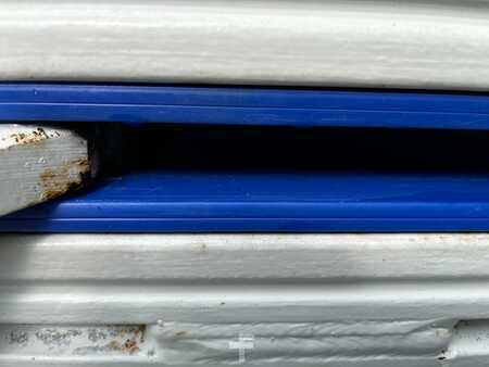 Bale clamp 2013  Cascade 170G-PBS-C033 R1 (5)