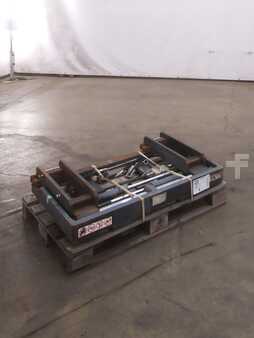 Fork positioners 2011  Meyer 6-9907H (1)