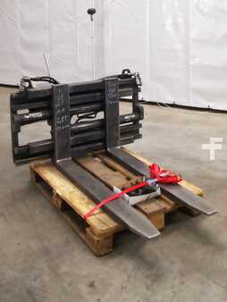 Fork positioners 2022  Kaup 2T411 (2)