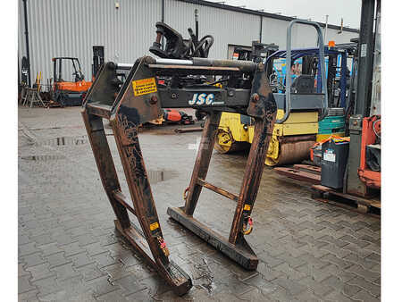 Chwytak 2014 Toyota JSC JC M20 (1)