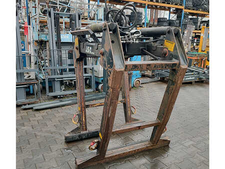 Chwytak 2014 Toyota JSC JC M20 (2)