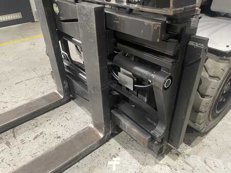 Positionneur de fourches 2019  Durwen ZVP 30-S (10)