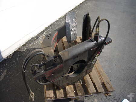 Čelisti na papírové role otočná o 360° 1989 Meyer 5-2201 (2)