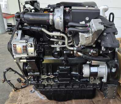 Akcesoria 2022  Yanmar 4TNV86CT-XNHYG (3)