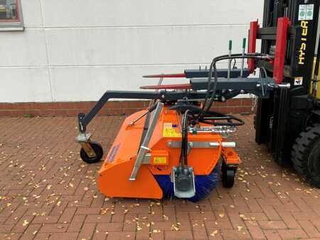 Pedestrian Sweeper 2024  Tuchel Pro 590 - 150 (2)