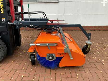 Pedestrian Sweeper 2024  Tuchel Pro 590 - 150 (3)