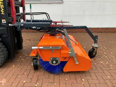 Kehrmaschine 2024 Tuchel Sweep PLUS 590 - 150 Pro (3)