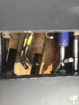 369_300303746-5.jpg?v=1761538861