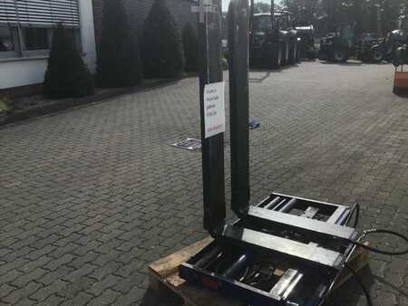 369_300303746-7.jpg?v=1761538861