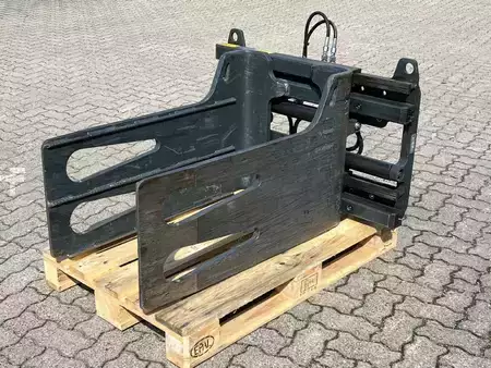 Pinzas para balas de celulosa, brazo rígido 2020  Kaup 1.5T 413 (1)