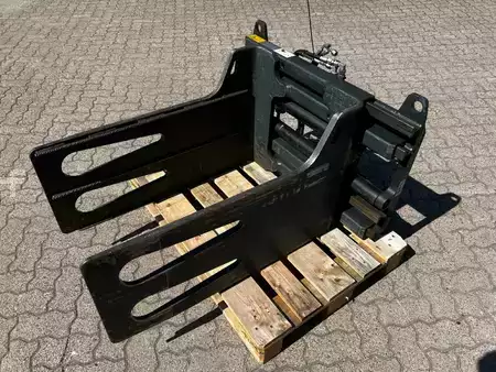 Pinces à balles de cellulose à bras fixe 2020  Kaup 1.5T 413 (1)