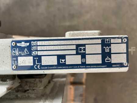 377_46-16053-6.jpg?v=1761538861